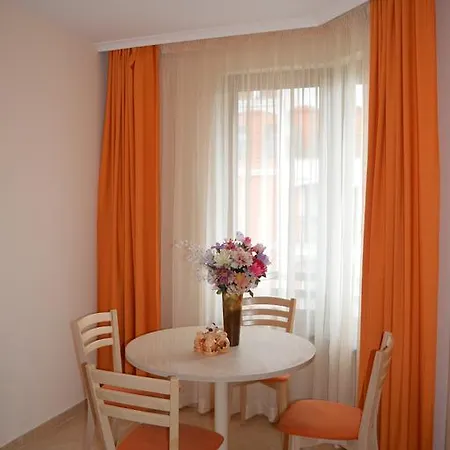Bratanov In Royal Sun *